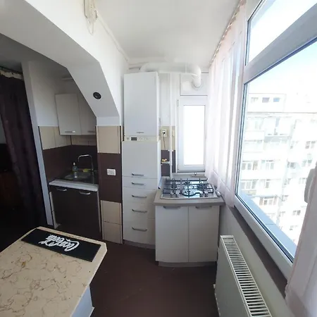 Blue Sky Apartment *